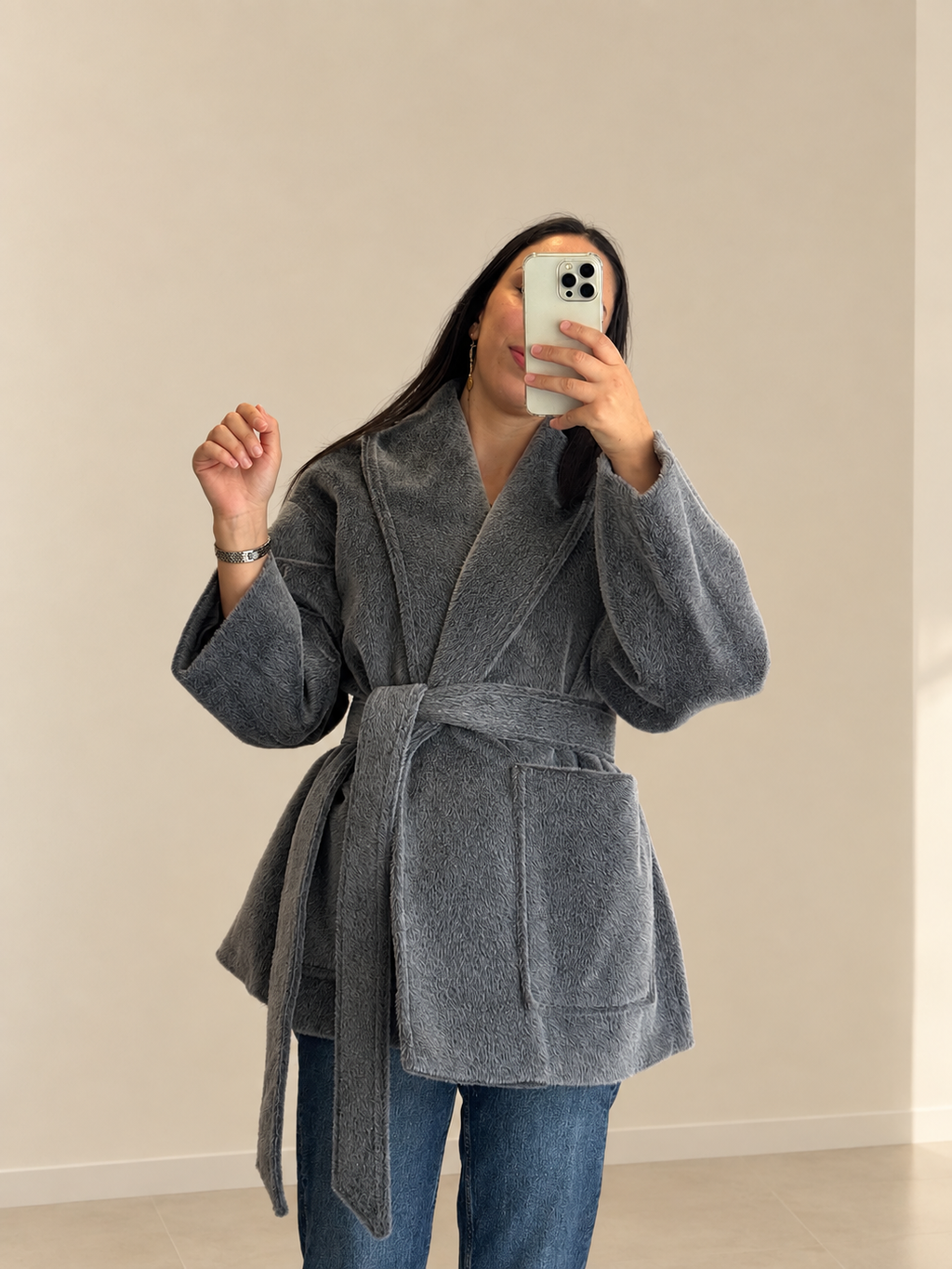 Manteau Court Gris Anthracite – Col Châle & Ceinture à Nouer
