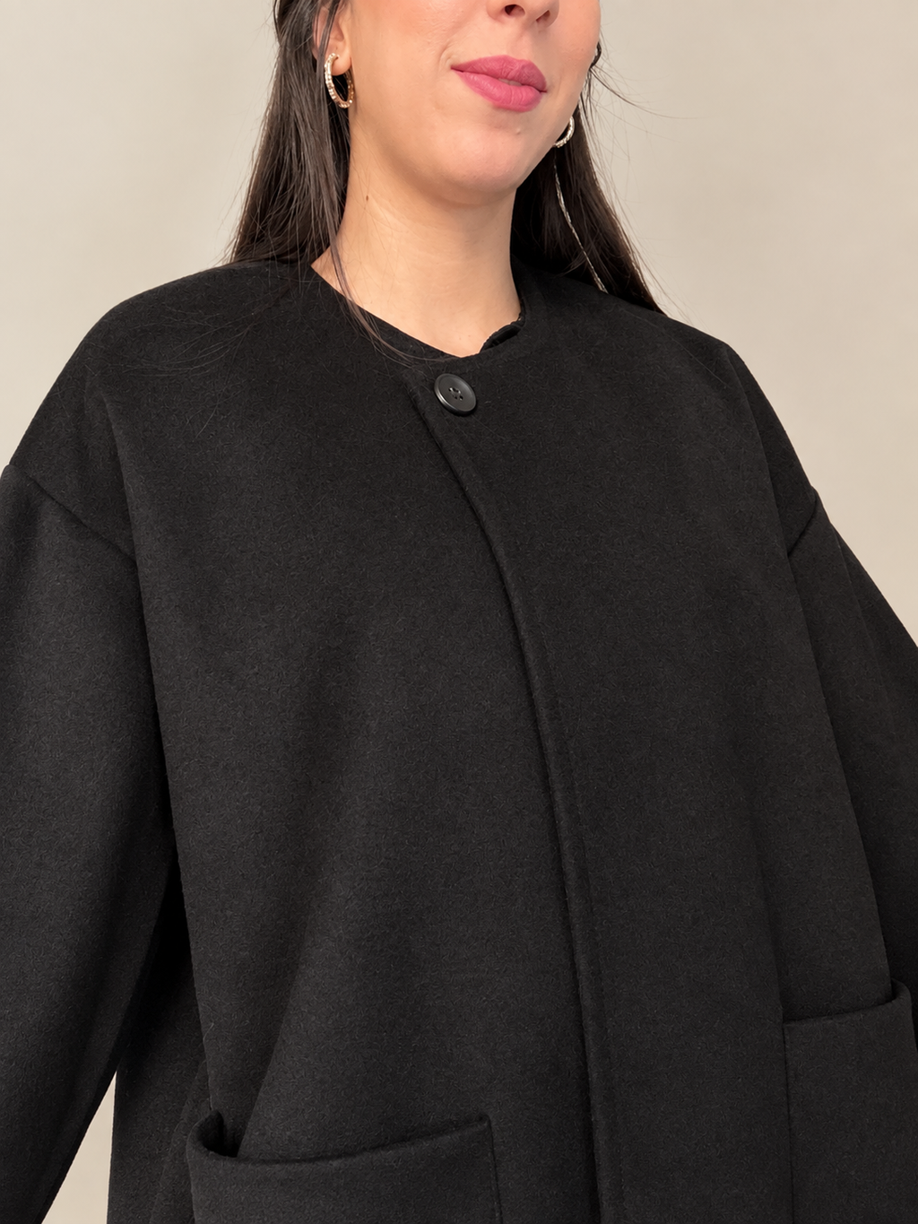 Veste Oversize Noire – Col Rond & Écharpe Assortie