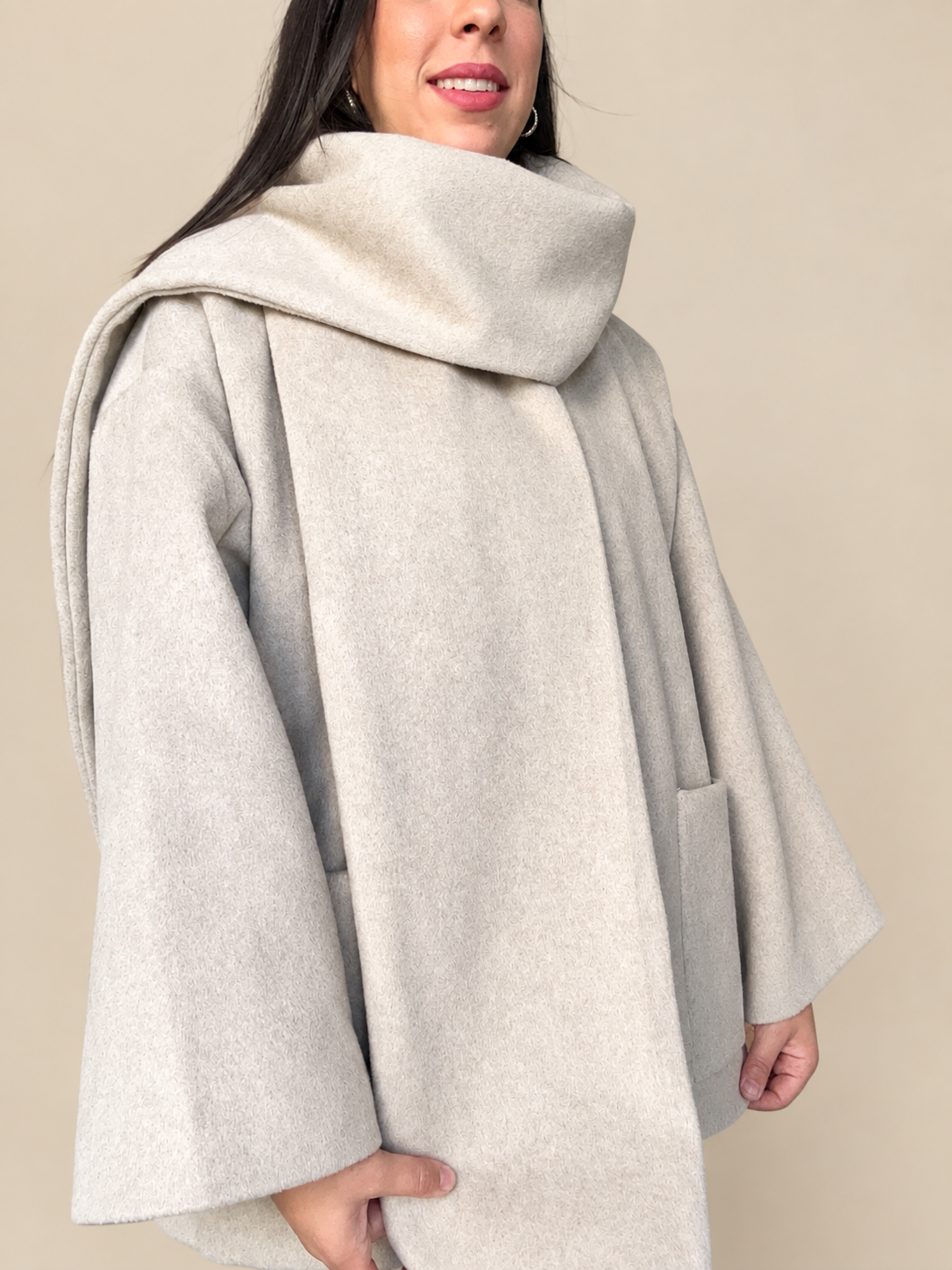 Veste oversize femme lainage beige chiné avec écharpe