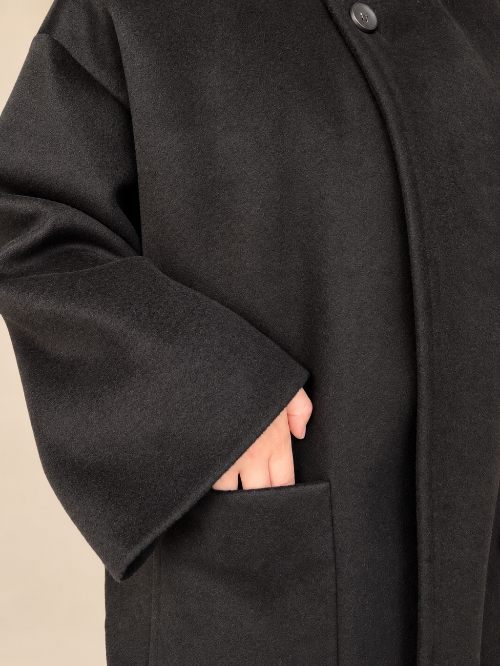 Veste Oversize Noire – Col Rond & Écharpe Assortie