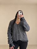 Gilet femme maille torsadée gris anthracite perles et finitions effet cuir